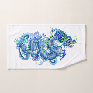 Le dragon bleu avec de l'eau éclabousse la