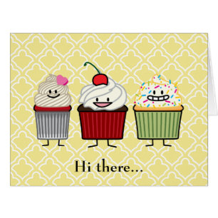 Le givrage de famille de petit gâteau arrose des