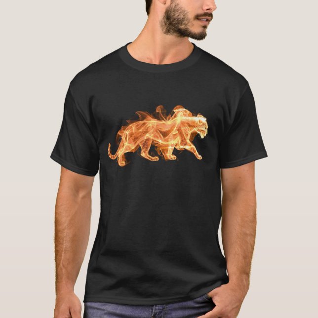 Le Grand Chat Doré Sur Un T-Shirt Noir À Manches C (Devant)