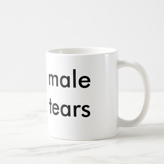 Le "mâle déchire" la tasse (Droite)
