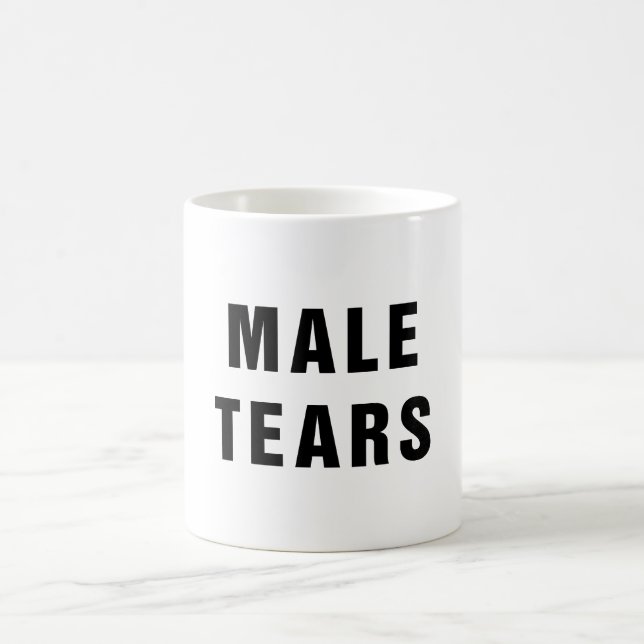 Le mâle déchire la tasse classique (Centre)