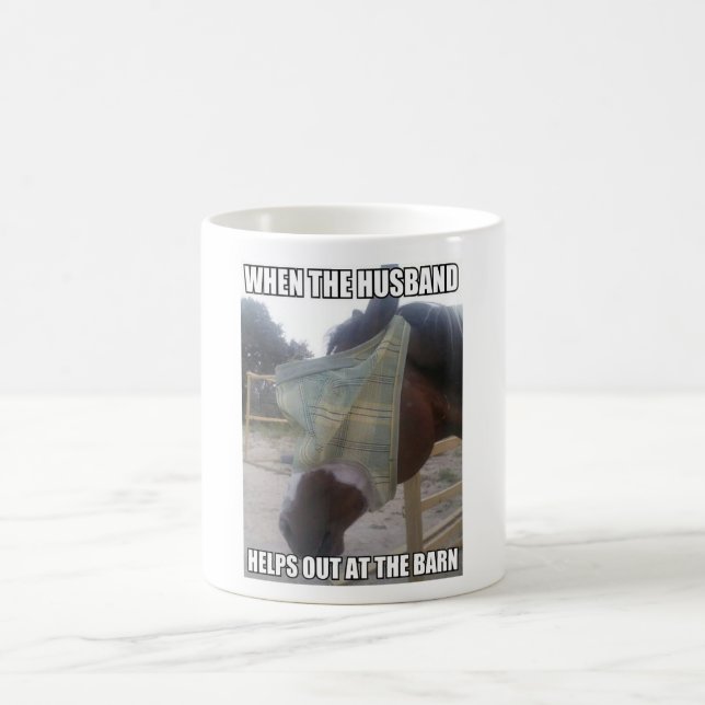 Le MARI de tasse de Meme de cheval AIDE à la (Centre)