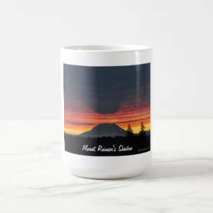 Le mont Rainier et sa tasse d'ombre