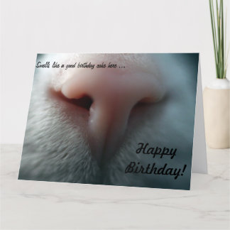 Le nez de chat pour la grande carte d'anniversaire