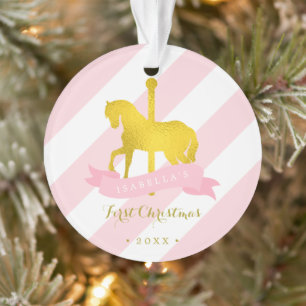 Le premier Noël du bébé du Carrousel d'or