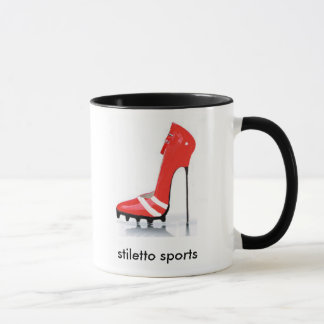 Le stylet folâtre la tasse rouge de crampon