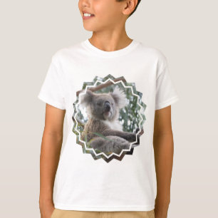 Le T-shirt des enfants de faits d'ours de koala