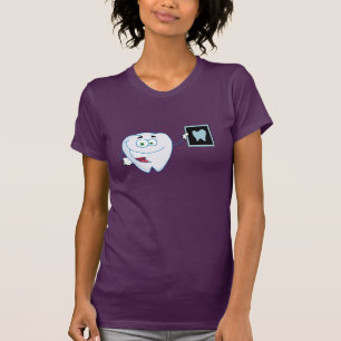 Le T-shirt des femmes blanches heureuses de dent