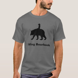 Le T-shirt des hommes à cru de monte