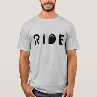 Le T-shirt des hommes de tour