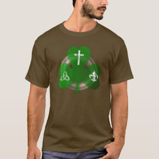 Le T-shirt des hommes irlandais de shamrock du
