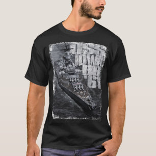 Le T-shirt foncé de base des hommes de l'Iowa de