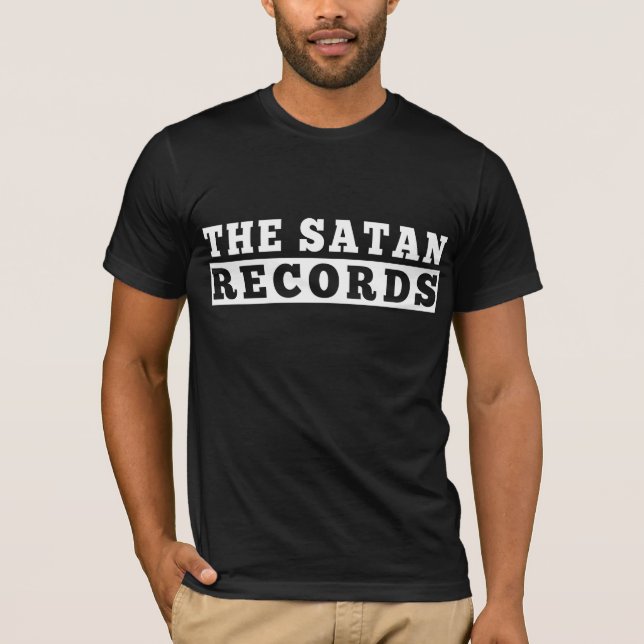 Le T-shirt noir de Satan Records (Devant)
