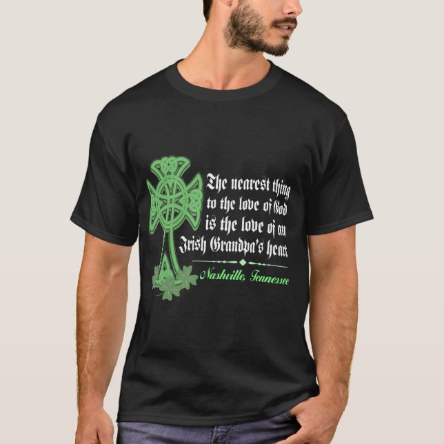 Le T-shirts foncé des hommes du coeur du (Devant)