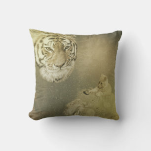 Le Tigre Et Le Chaton, Le Coussin