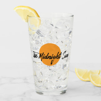 Le verre de boisson du logo Sun de minuit