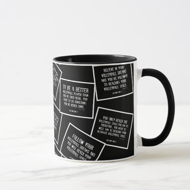 Le volleyball cite la tasse de café en noir et (Droite)
