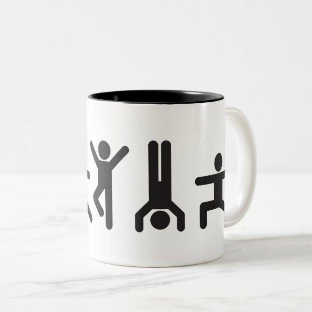 Le yoga pose la tasse de café (Devant droit)