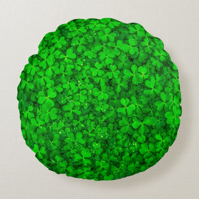 Leaf clover green shamrock spring round pillow (Front)