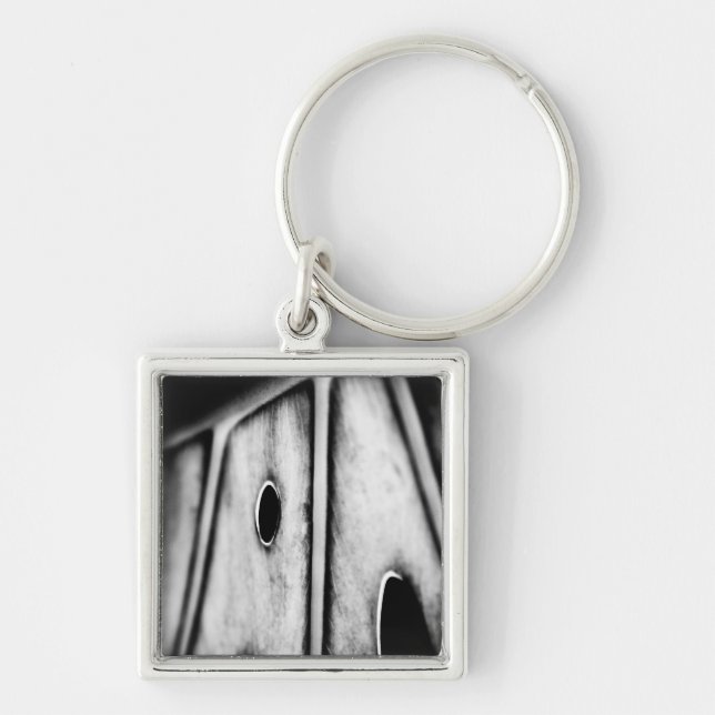 leaf is home keychain (Front)
