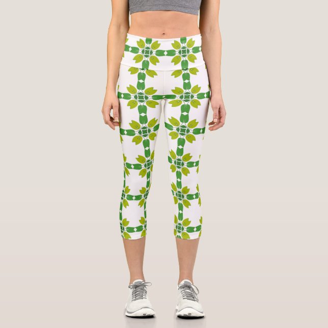 Leaf Pattern, Pattern Of Leaves, Green Leaves Capri Leggings (Front)