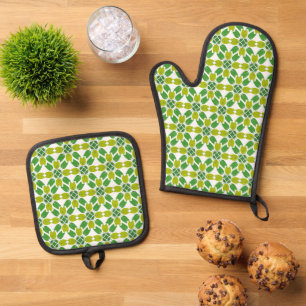 Leaf Pattern, Pattern Of Leaves, Green Leaves Oven Mitt & Pot Holder Set