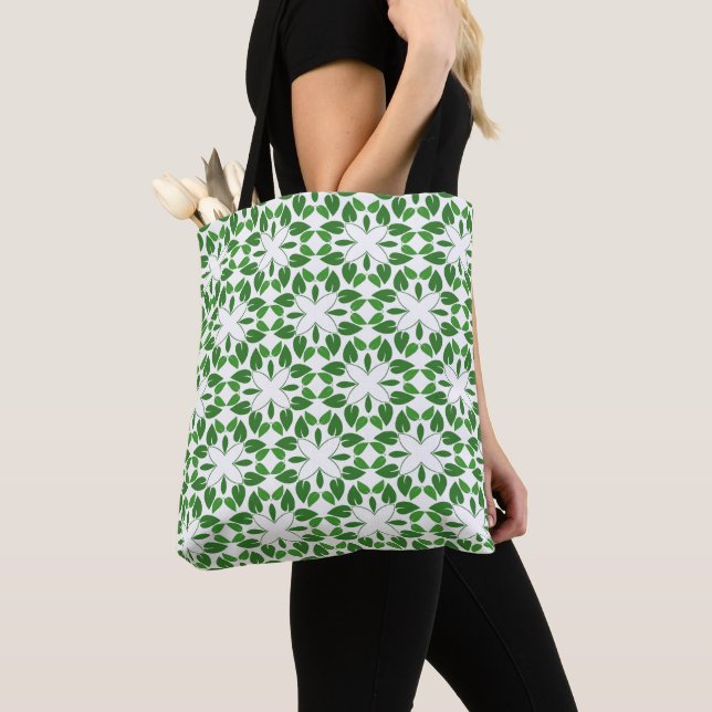 Leaf Pattern, Pattern Of Leaves, Green Leaves Tote Bag (Close Up)