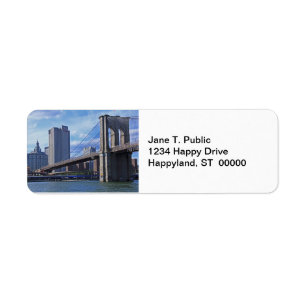 L'East River : Pont de Brooklyn et bâtiment