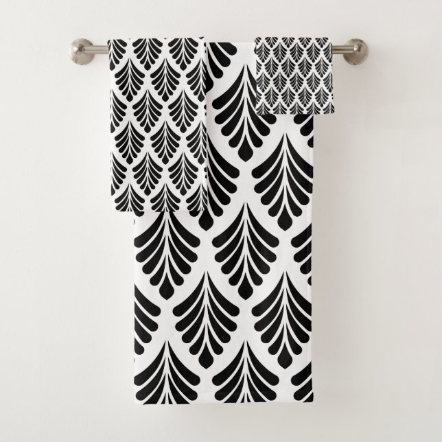 Leaves Black and White Minimal Bath Towel Set (Insitu)