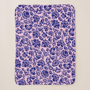 Leaves pattern.13.bw Lpink BG Fleece Blanket
