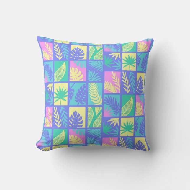 Leaves pattern throw pillow (Front)