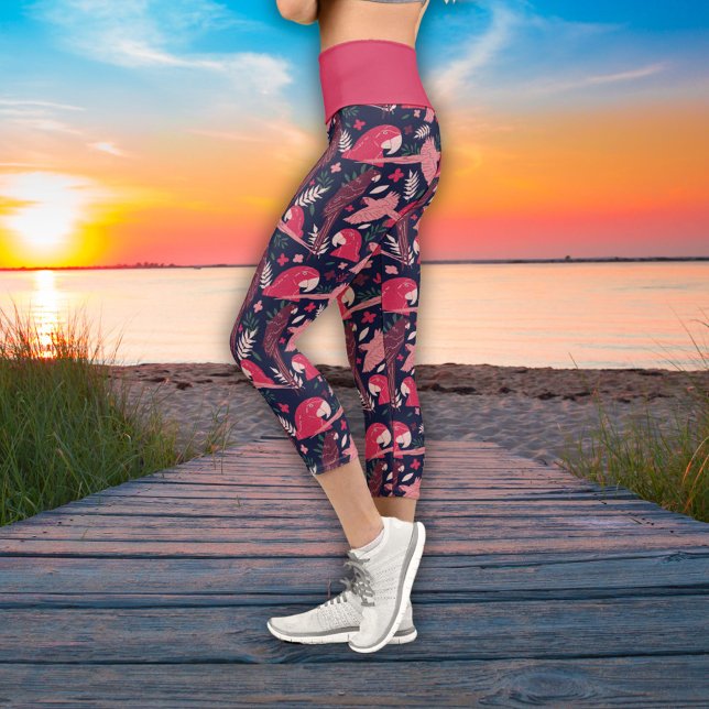 Leggings Capri Ara Parrot rouge rose dessin Tropical Leave Motif (Créateur téléchargé)