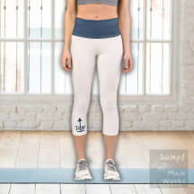 Bleu de mer profonde sur presque blanc