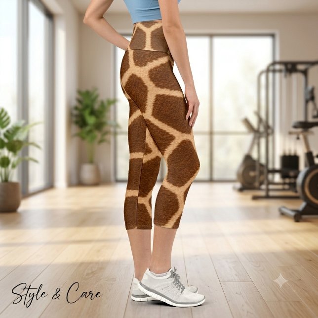 Leggings Capri Capri élégant et doux à motif de girafe accrocheur (Eye Catching Giraffe Pattern Gentle Stylish Capri Leggings)