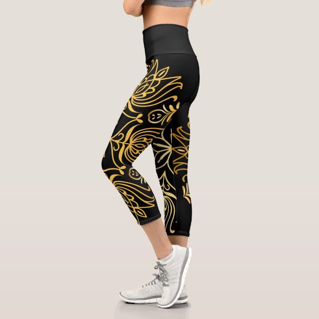 Leggings Capri Elégant luxueux Mandala Gold sur Black Capri Legg (Gauche)