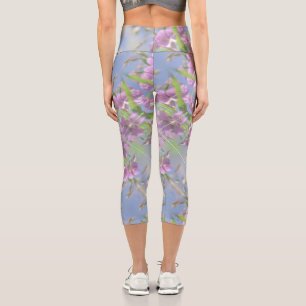 Leggings Capri Pale Pastel Blue Sky Fleurs sauvages violet rose