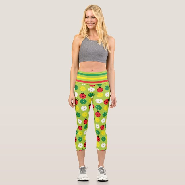 Leggings Capri Pickleball ladybugs et picklaballs sur vert frais (Recto)