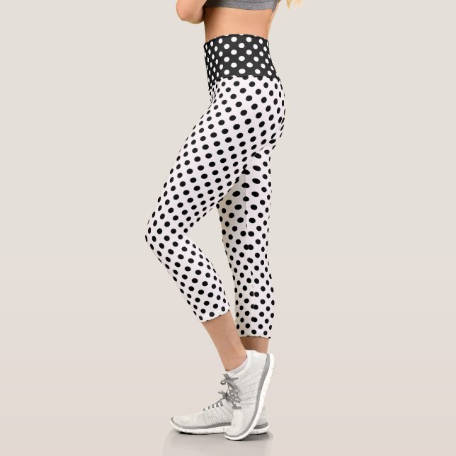 Leggings Capri Pois noirs sur Arrière - plan blanc (Gauche)