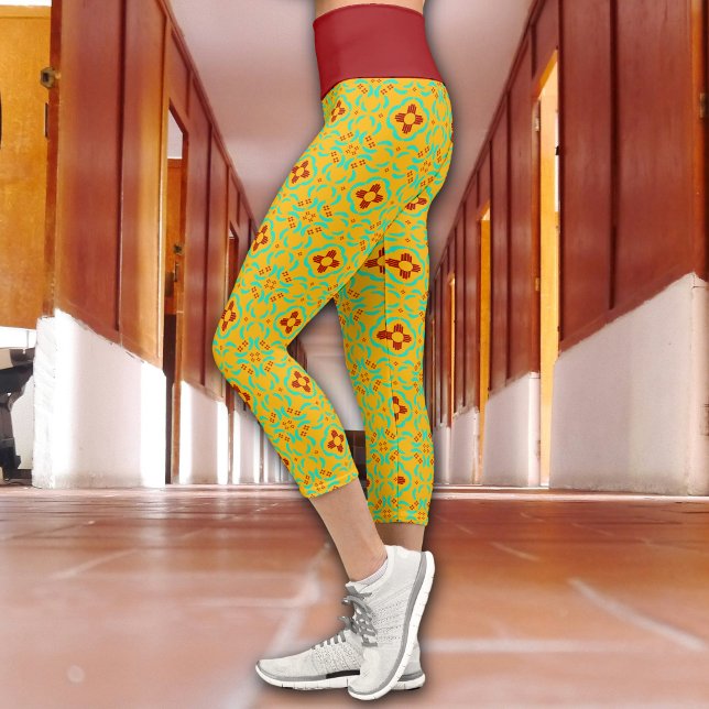 Leggings Capri Symboles Red Zia Nouveau-Mexique Plumes turquoise (Créateur téléchargé)