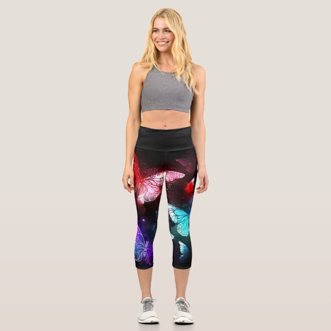 Leggings Capri Trois papillons brillants sur l'arrière - plan de  (Recto)
