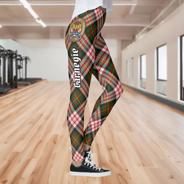 Leggings Clan Carnegie Crest sur la robe Tartan (Créateur téléchargé)