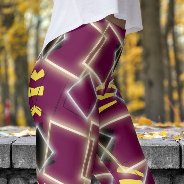 Leggings Fabuleux cadre rouge en Motif or (Tyrian Red framed in Gold Leggings)