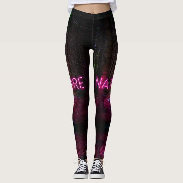 Leggings Mystère forêt d'épinette nature néon magenta signe (Devant)