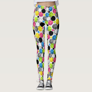 Leggings Pickleballs sur une grille et des guêtres blanches