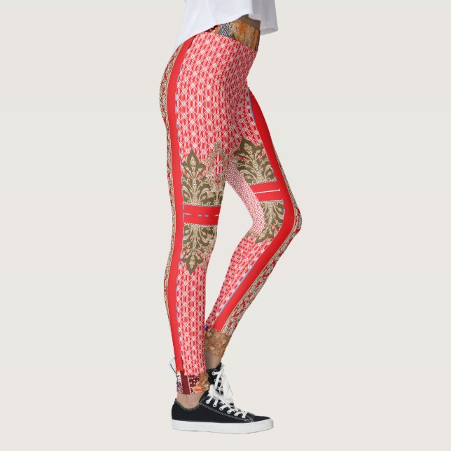 Leggings un motif de point de croix avec une bordure rouge (Droite)