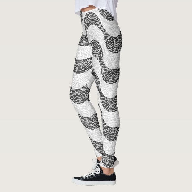 Leggings vagues noires et blanches en pavé portugais (Gauche)