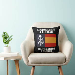 Legionarios a luchar 2 throw pillow