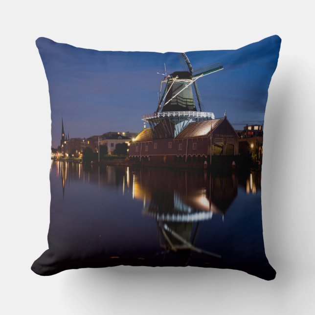 Leidschendam windmill with reflection at night throw pillow (Front)
