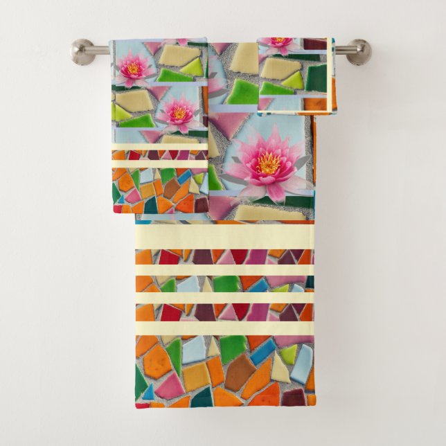 Lemon Chiffon Water Lily w/ Mosaic Pattern Bath Towel Set (Insitu)