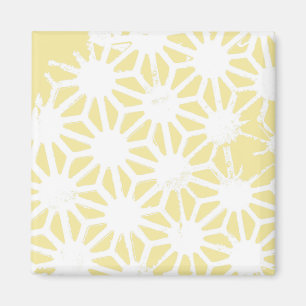 Lemon yellow geometric pattern magnet